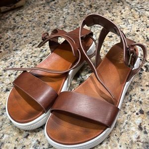 MIA sandals
